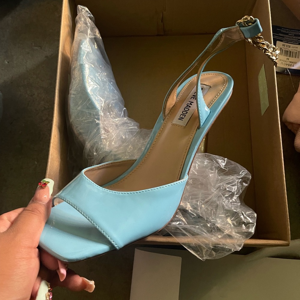 Steve Madden buoyant heels